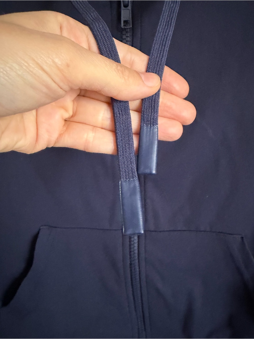 Quince Ultra-Form Hooded Crop Jacket in Deep Navy M - Picture 10 of 14